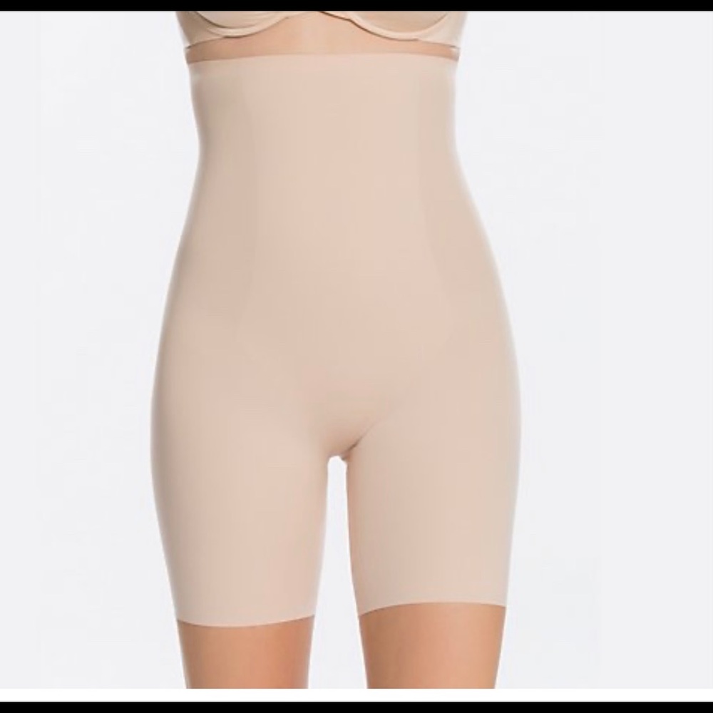 COPY - Spanx trust your thinstinks hi waist short large